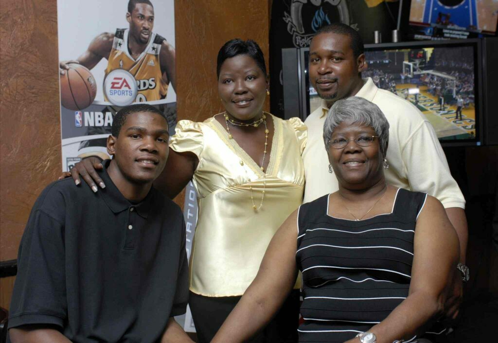 kevin-durant-wife-Family